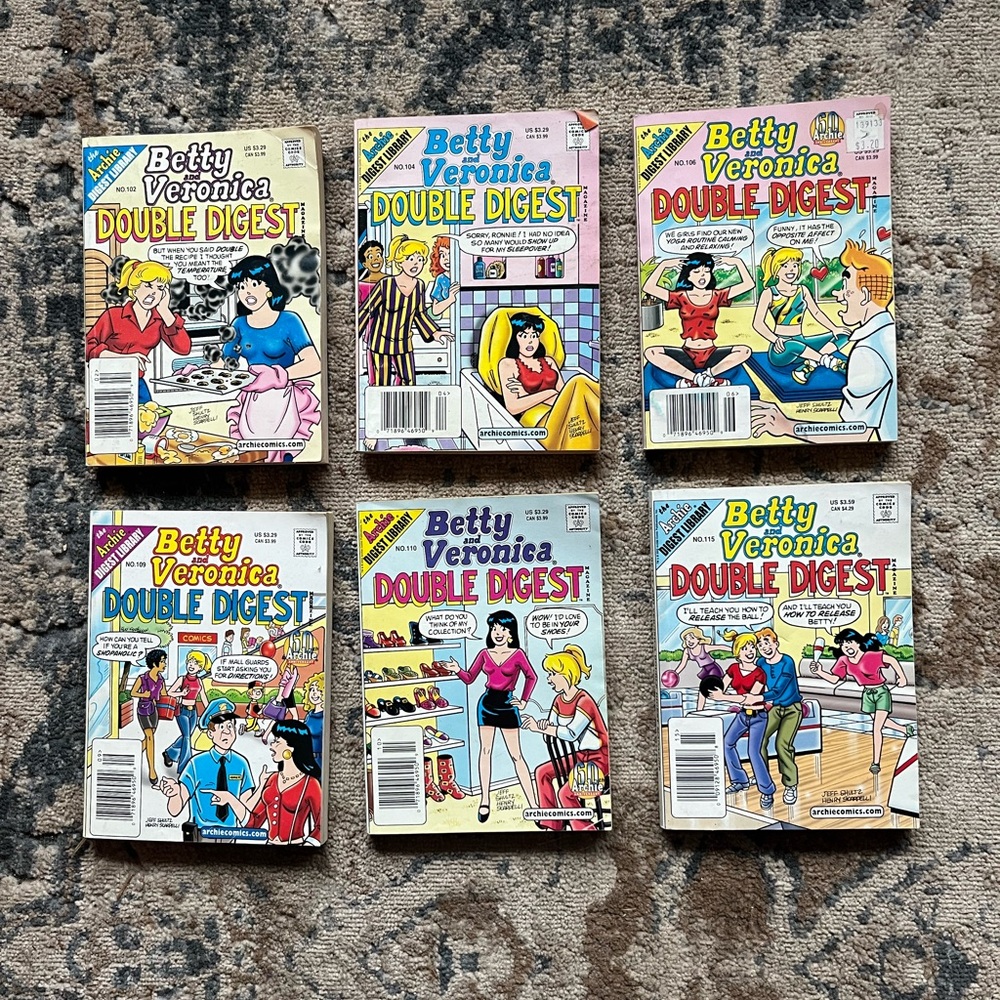 Betty and Veronica Double Digest Comic Set